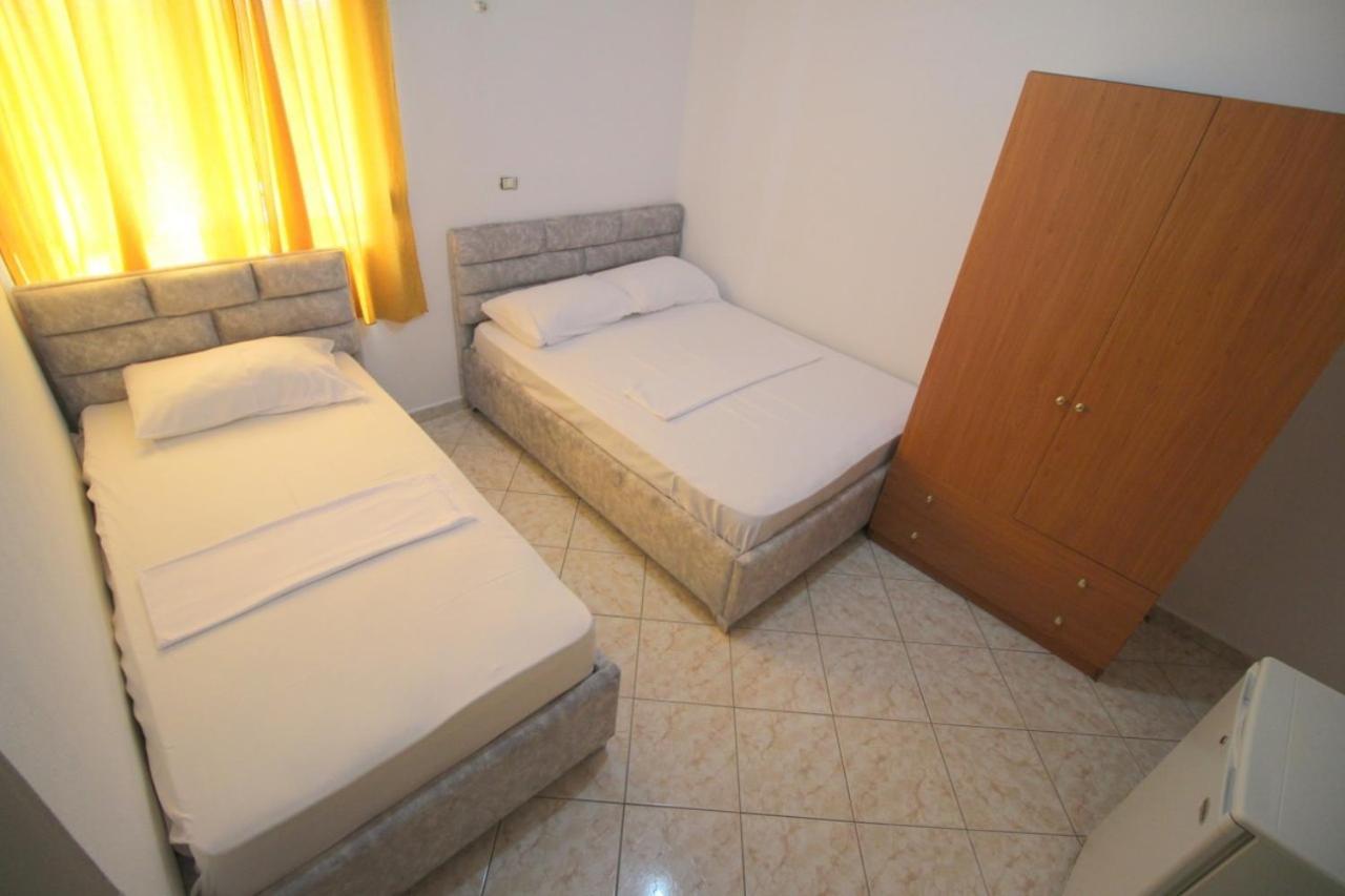 Hotel Vila Vilson Σαράντα Δωμάτιο φωτογραφία