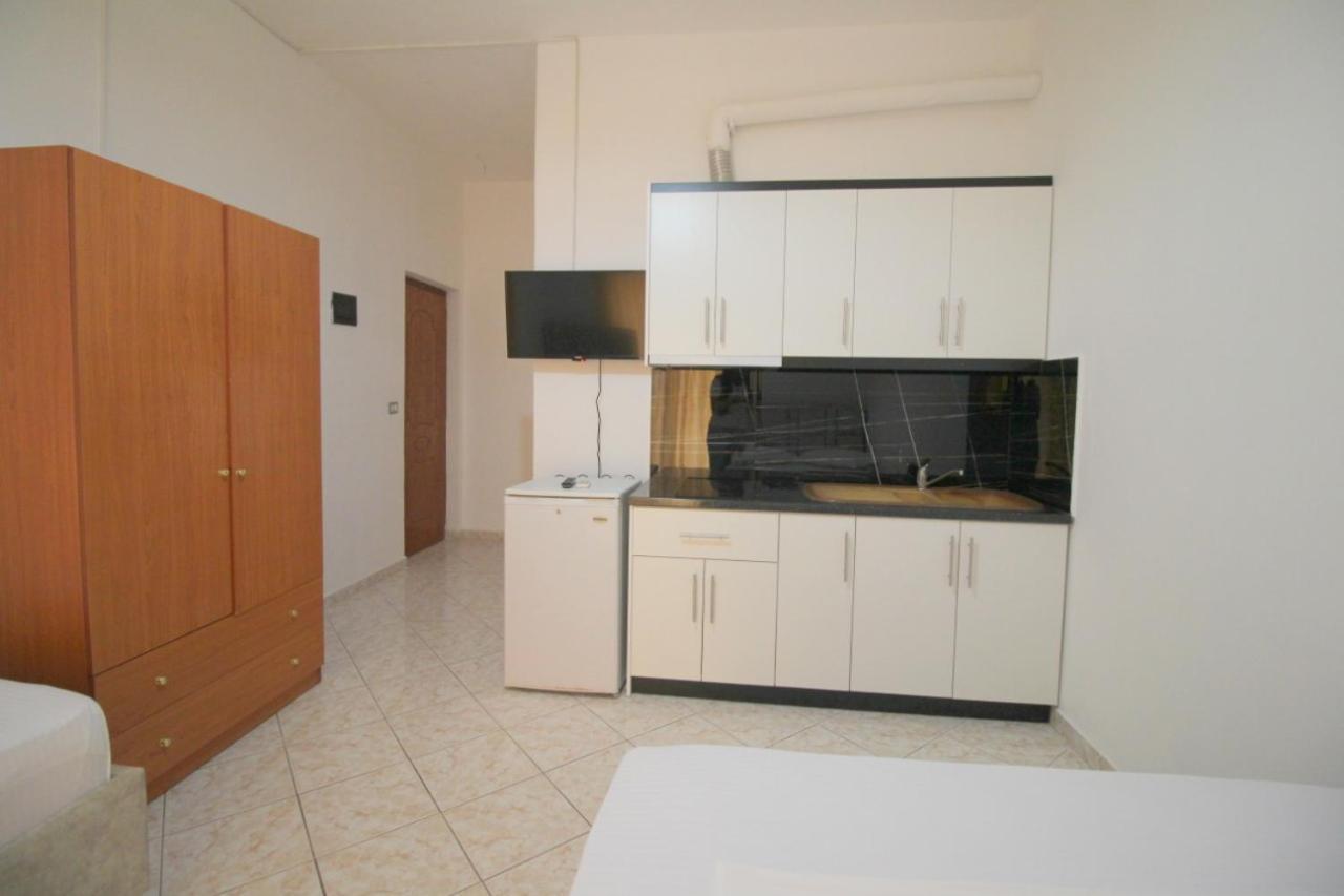 Hotel Vila Vilson Σαράντα Δωμάτιο φωτογραφία