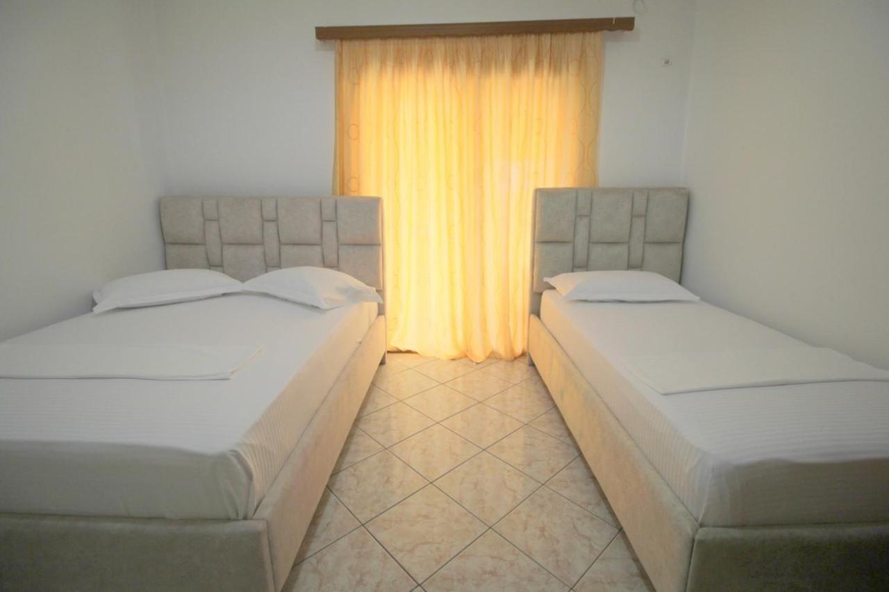 Hotel Vila Vilson Σαράντα Δωμάτιο φωτογραφία