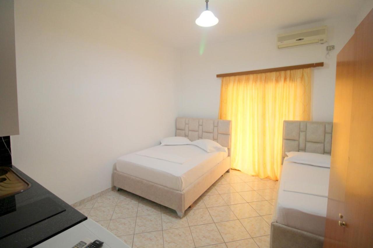 Hotel Vila Vilson Σαράντα Δωμάτιο φωτογραφία